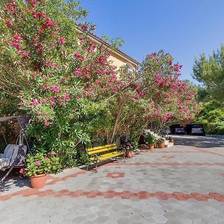 Apartmani Mavrinac Nerezine Dış mekan fotoğraf
