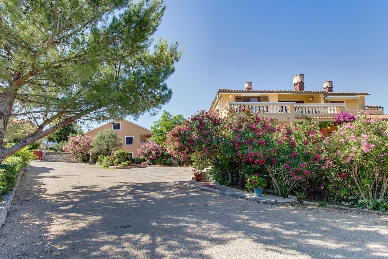 Apartmani Mavrinac Nerezine Dış mekan fotoğraf