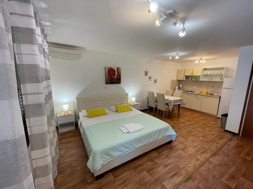Apartmani Mavrinac Nerezine Oda fotoğraf